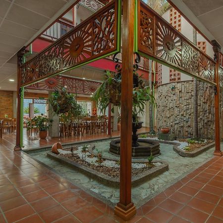 Granja Del Cafe Hotel Y Centro De Convenciones Venecia  Екстер'єр фото