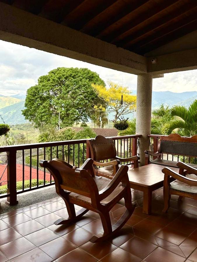 Granja Del Cafe Hotel Y Centro De Convenciones Venecia  Екстер'єр фото