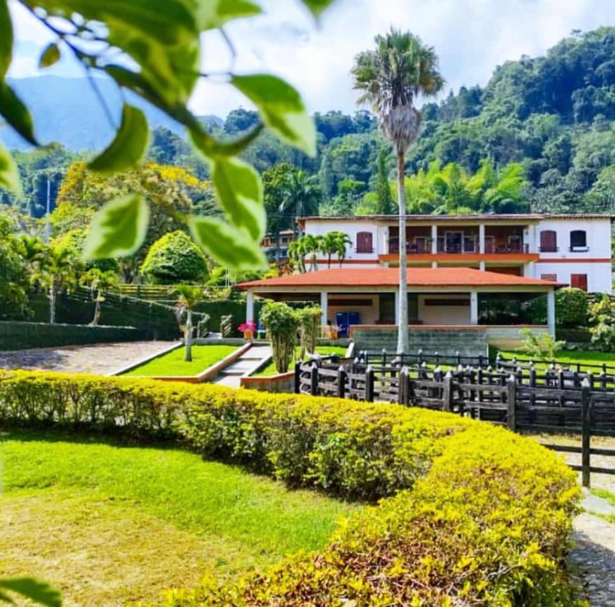 Granja Del Cafe Hotel Y Centro De Convenciones Venecia  Екстер'єр фото
